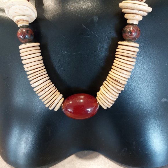 FASHION JEWELLERY Women's Buttons/Balls Statement Necklace - Beige/Brown/Rust - Picture 6 of 8